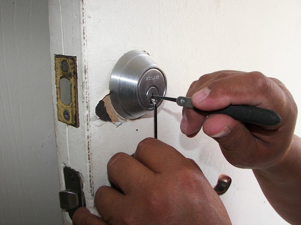 Emergency Locksmith service. jpg